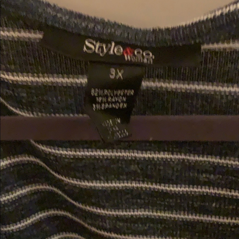 Lightweight sweater - Picture 2 of 5